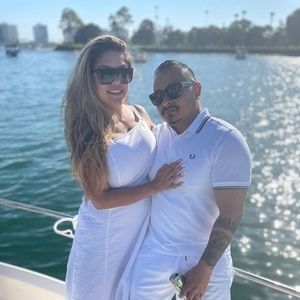 Meet your Posher, Raymond